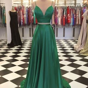 Sherri Hill 52488 Emerald Green